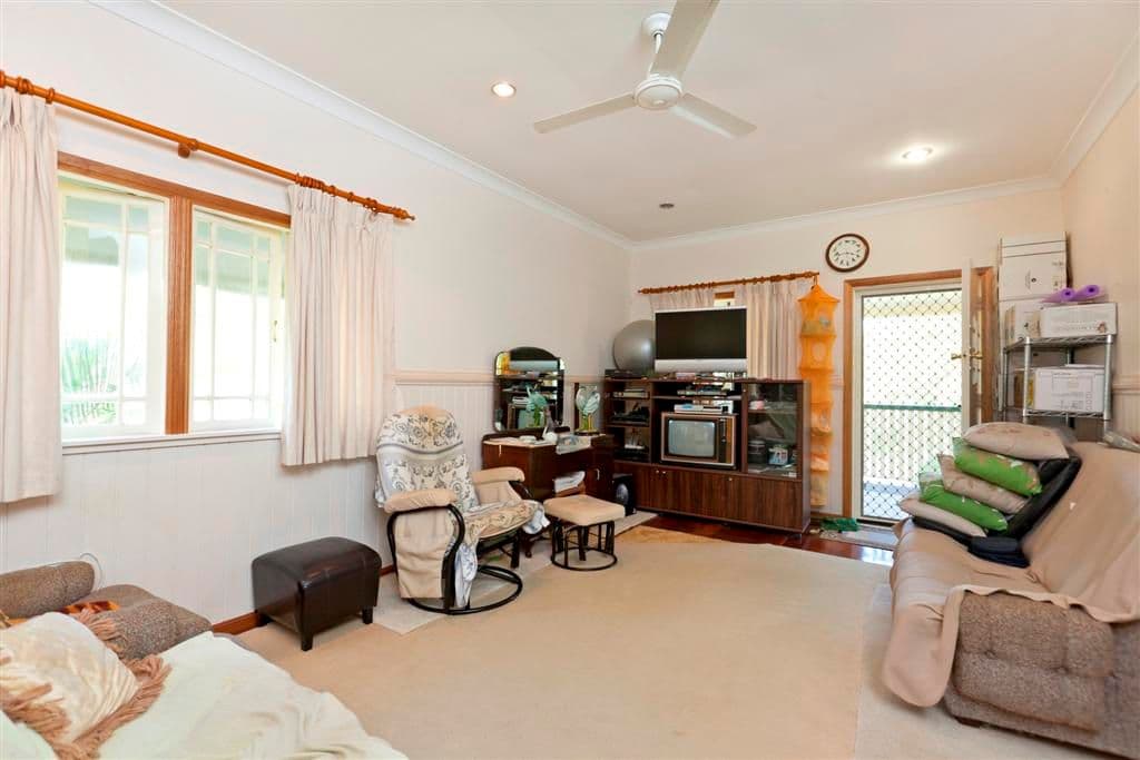 26 Lucy Street, THORNESIDE QLD 4158, Thorneside - Thumbnail 3