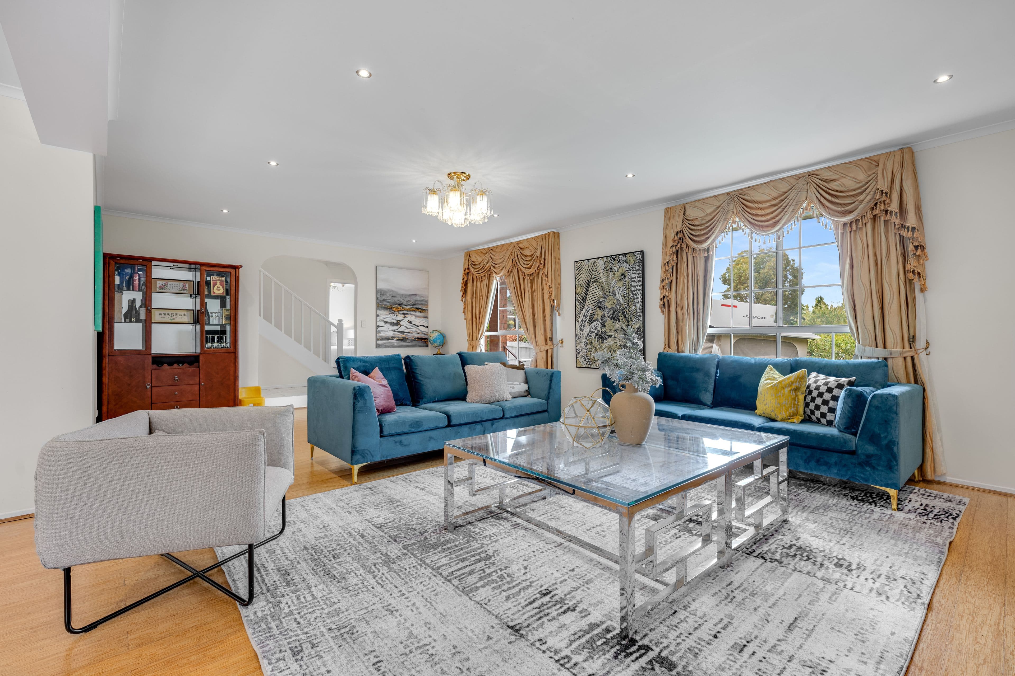 12 Leo Close, Wantirna South VIC 3152, Wantirna South - Thumbnail 2