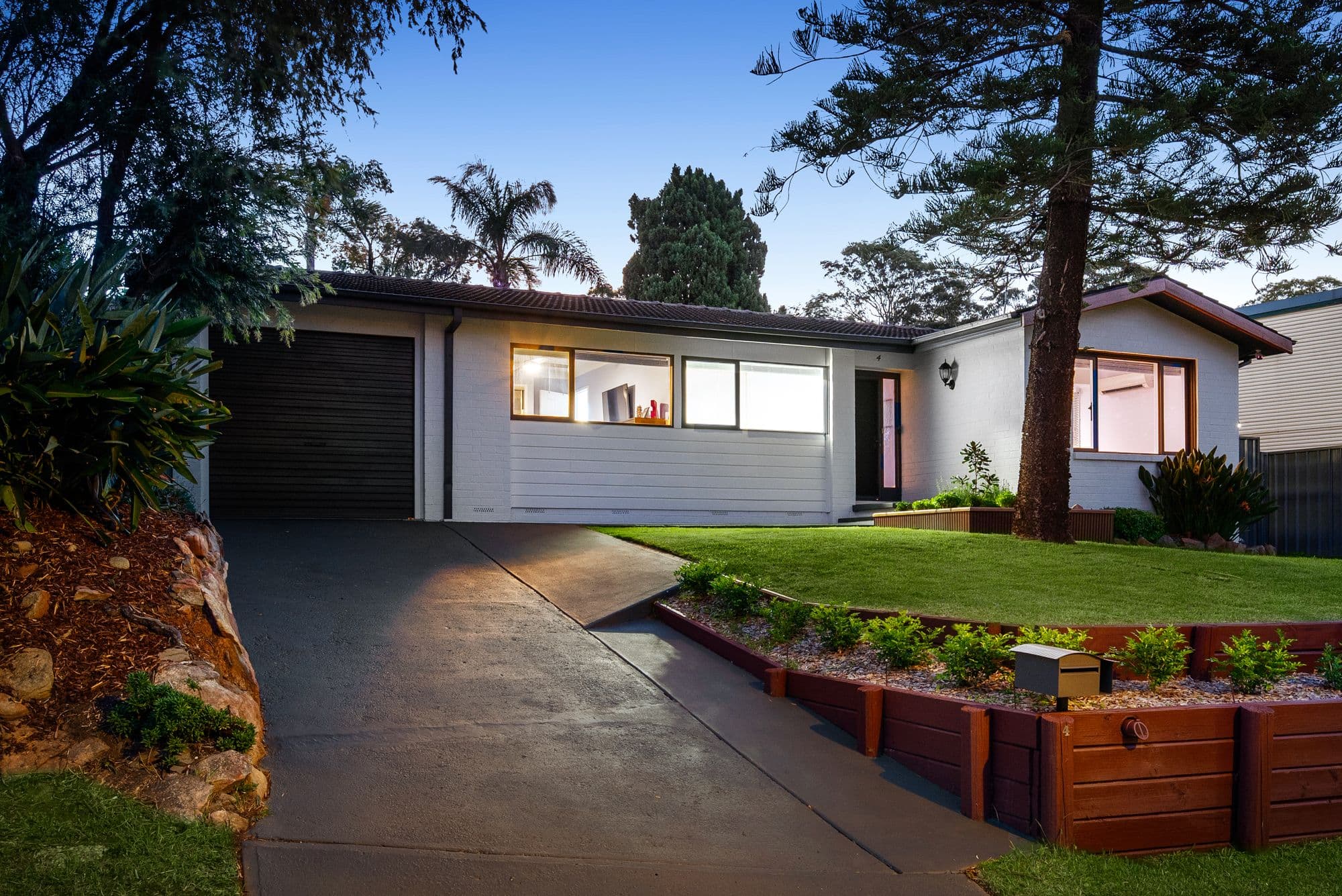 4 Evergreen Avenue, Bradbury NSW 2560, Bradbury - Image 1