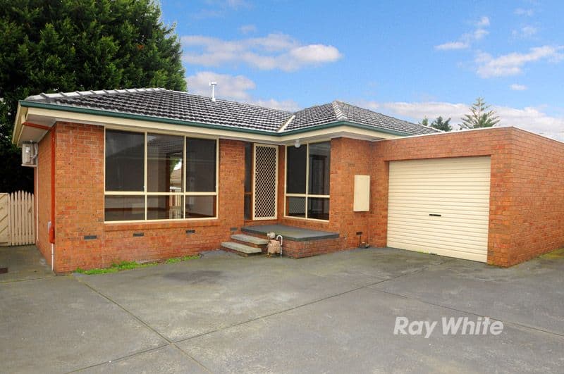 4 Bramwell Close, ENDEAVOUR HILLS VIC 3802, Endeavour Hills - Image 1