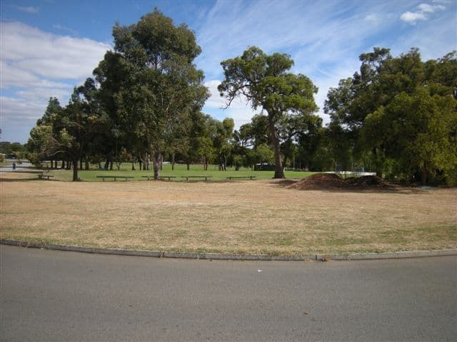 11 Serls Street, ARMADALE WA 6112, Armadale - Thumbnail 3