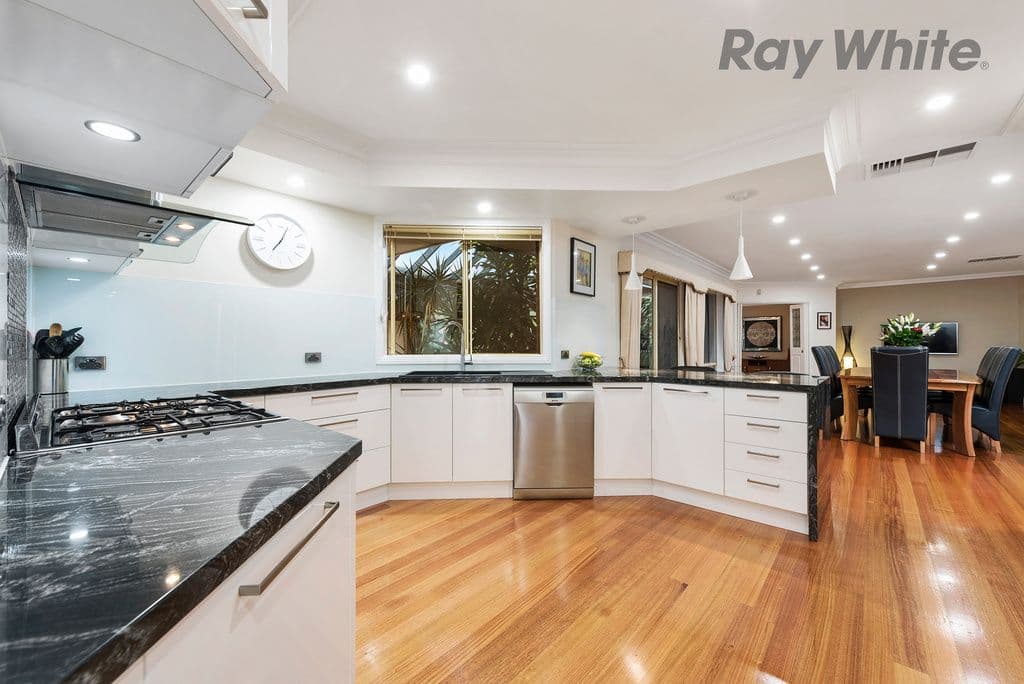 1 San Martin Drive, Croydon North - Thumbnail 4