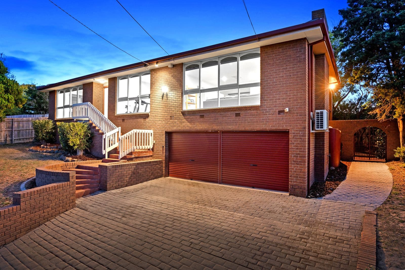 10 Crestway, Lilydale VIC 3140, Lilydale - Thumbnail 2