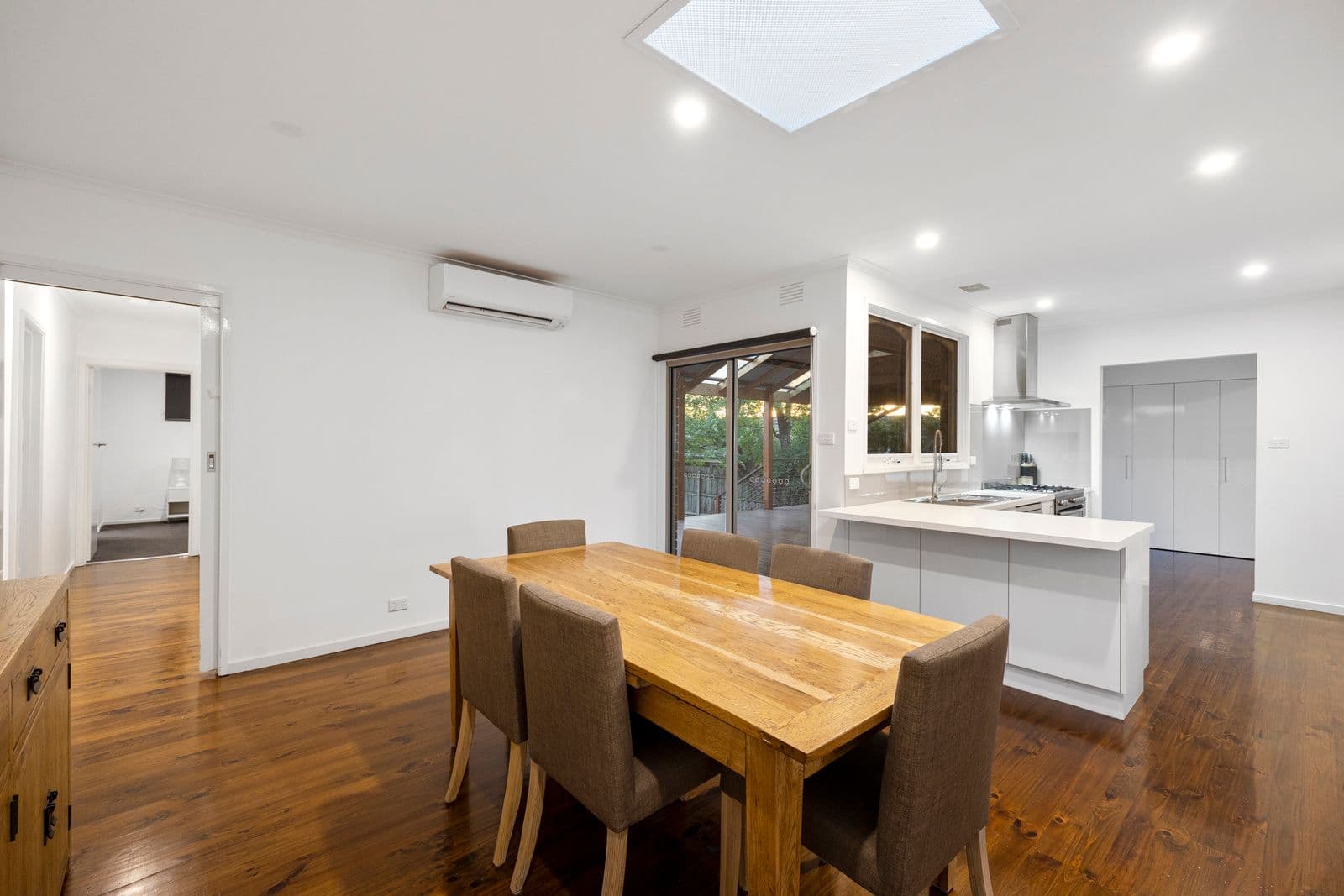 10 Crestway, Lilydale VIC 3140, Lilydale - Thumbnail 4