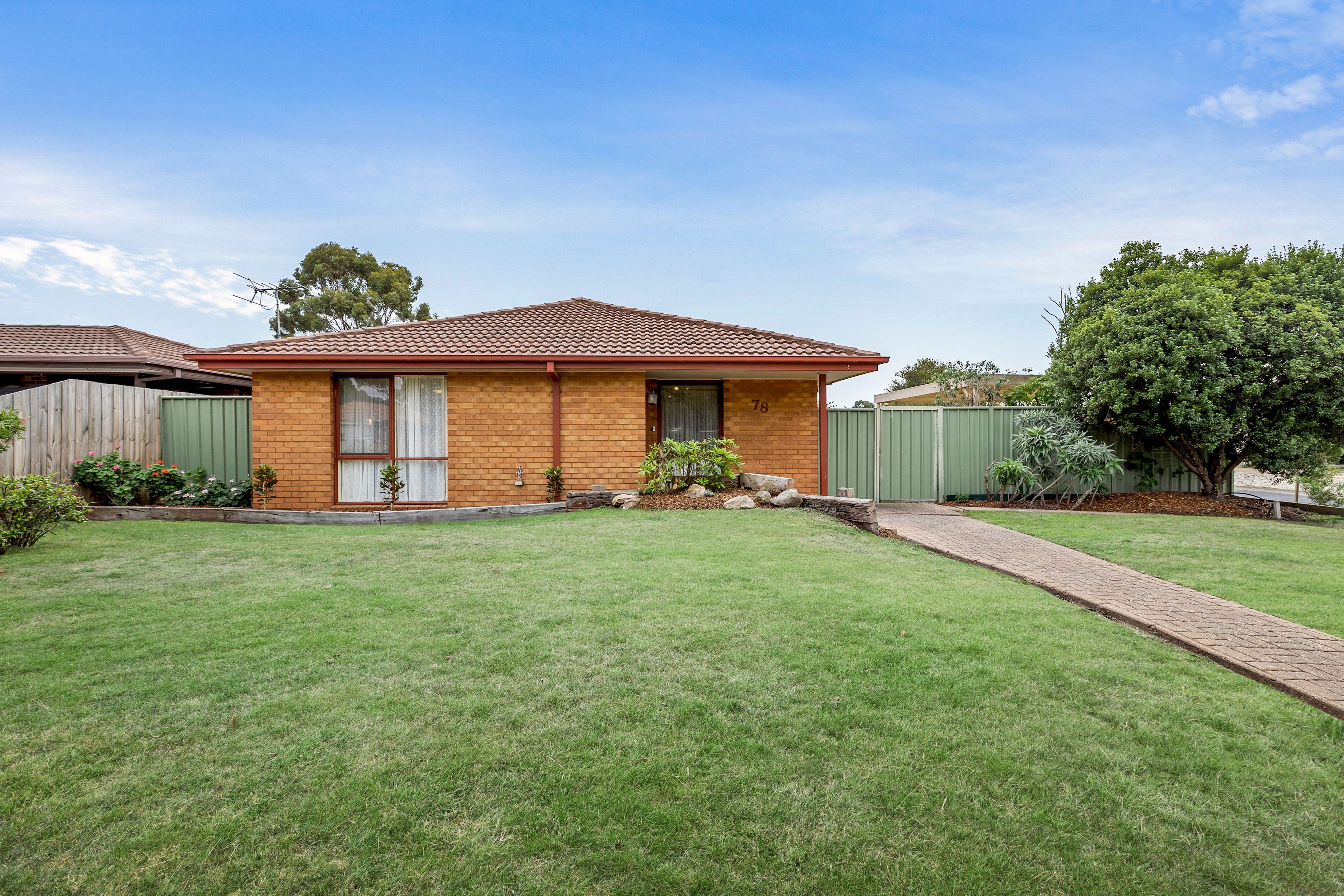 78 Muirfield Drive, Sunbury VIC 3429, Sunbury - Thumbnail 2