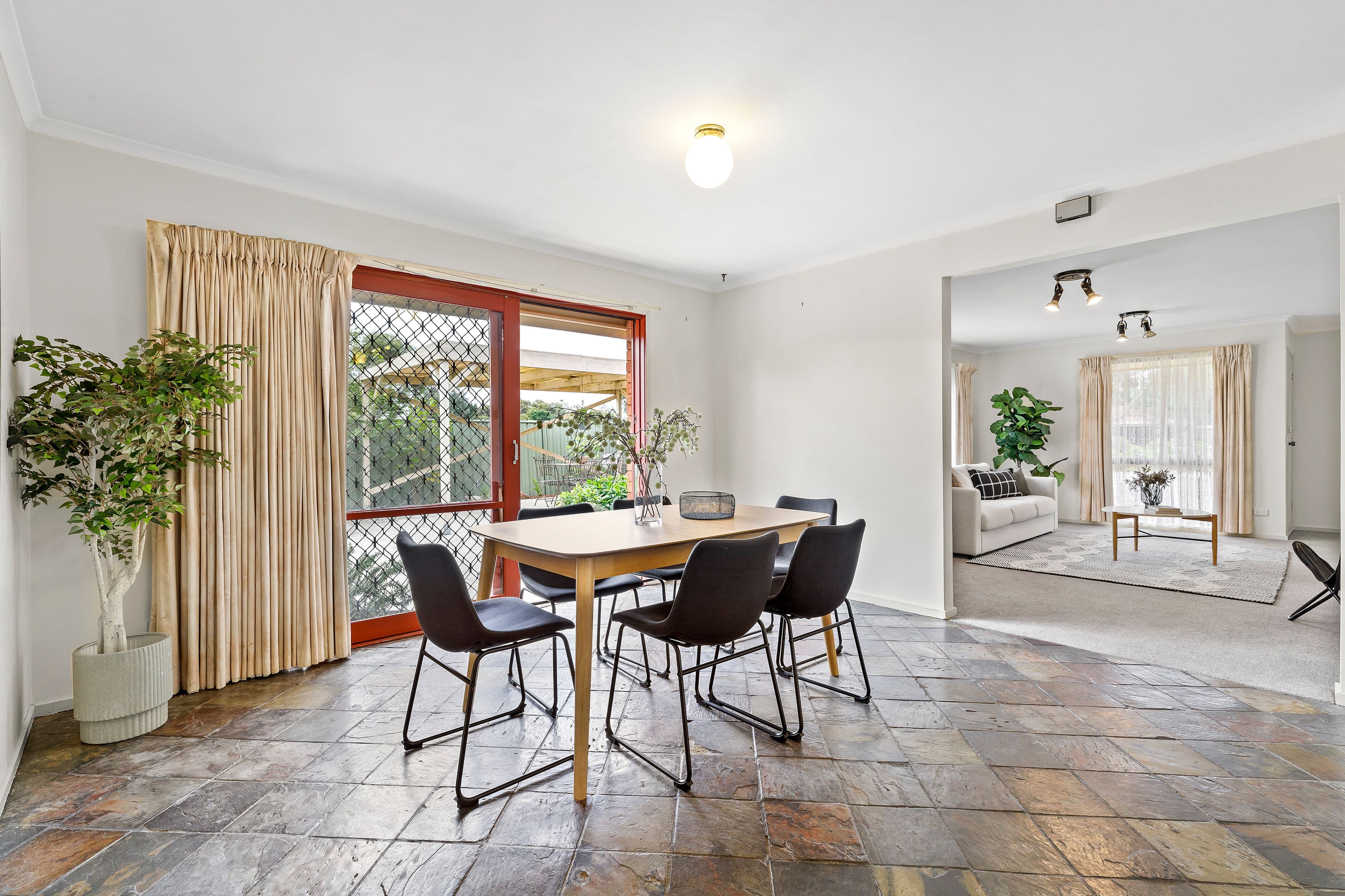 78 Muirfield Drive, Sunbury VIC 3429, Sunbury - Thumbnail 5
