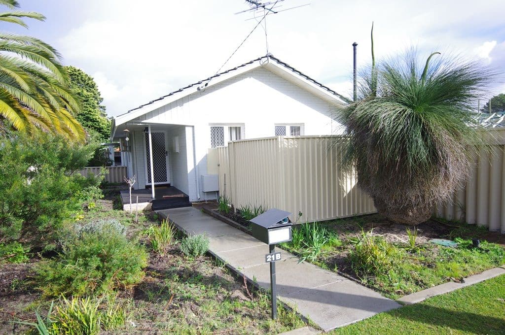 21b Halland Way, WESTMINSTER WA 6061, Westminster - Thumbnail 2