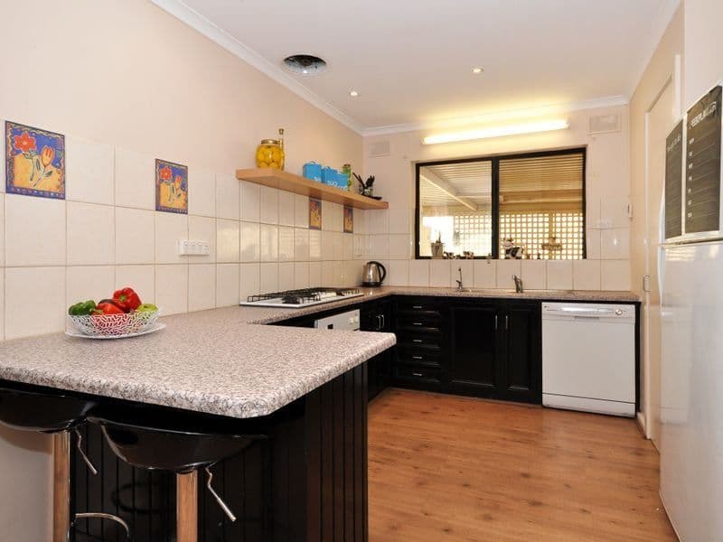 28 Booth Street, HAPPY VALLEY SA 5159, Happy Valley - Thumbnail 4