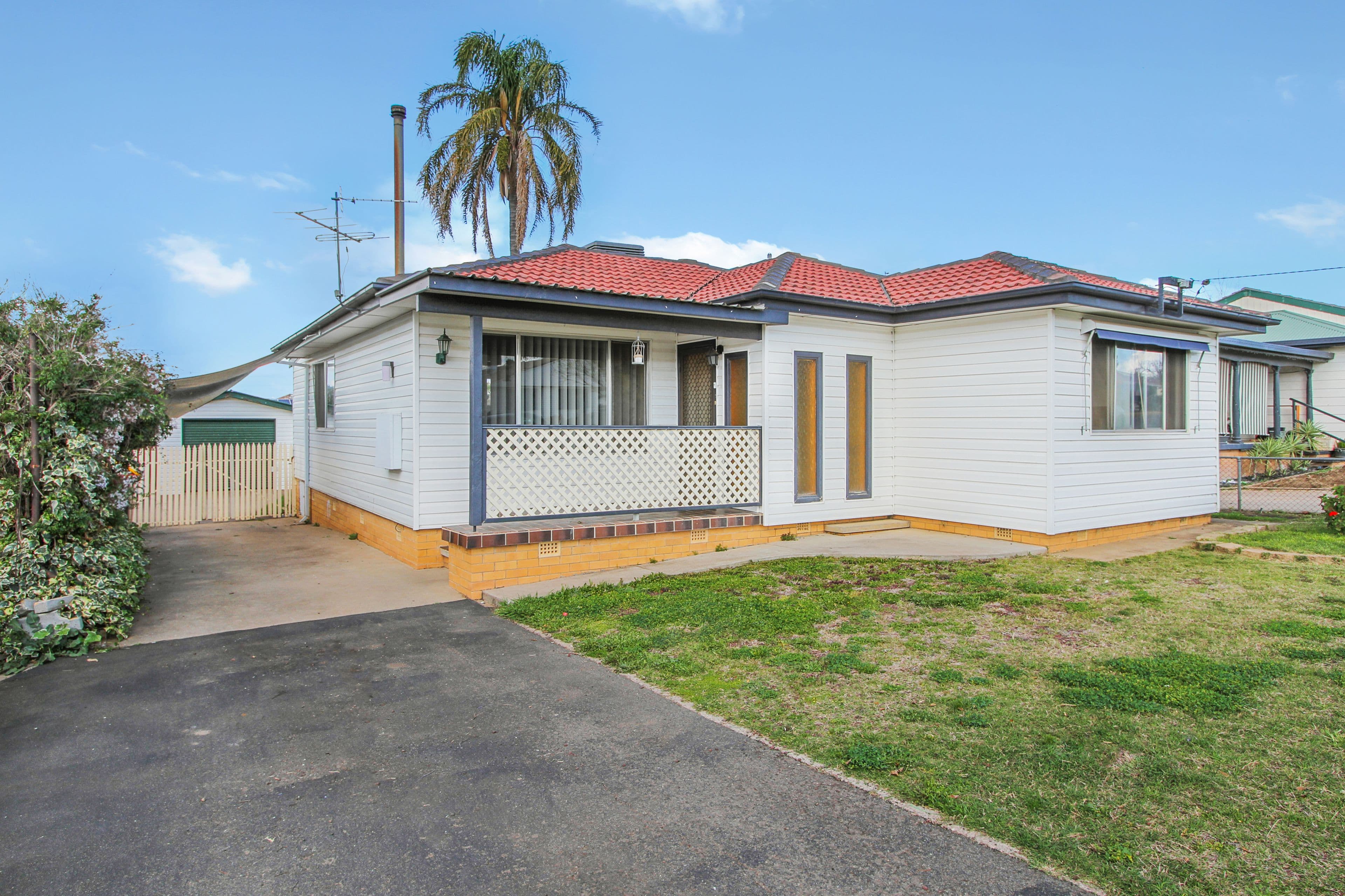 4 Ridge Street, Tamworth NSW 2340, Tamworth - Image 1
