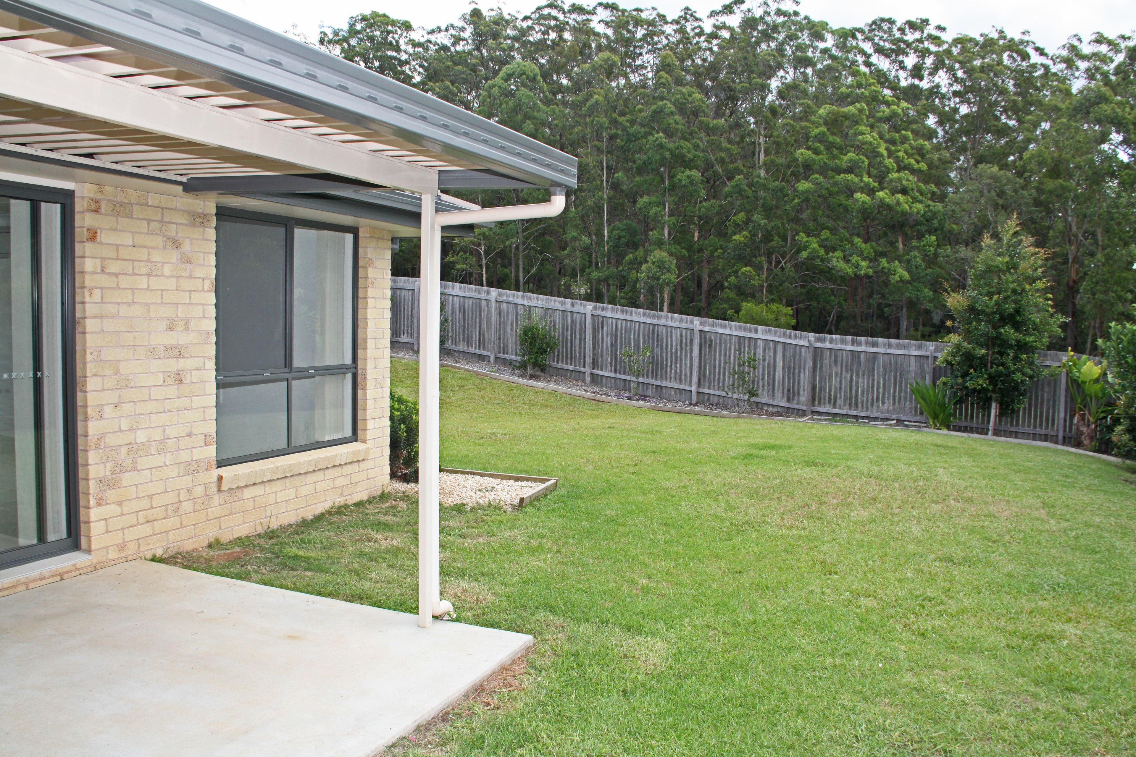 16 Mountain Spring Drive, Kendall - Thumbnail 6