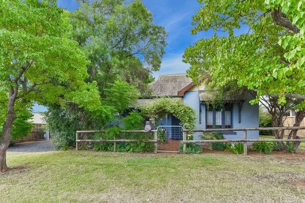 Elderslie NSW 2570, Elderslie - Image 1