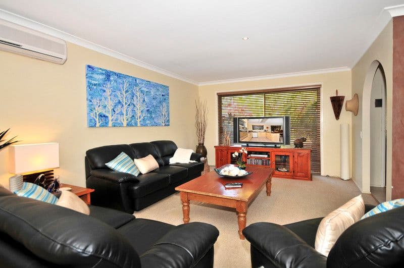 12 Darnel Street, ELANORA QLD 4221, Elanora - Thumbnail 5