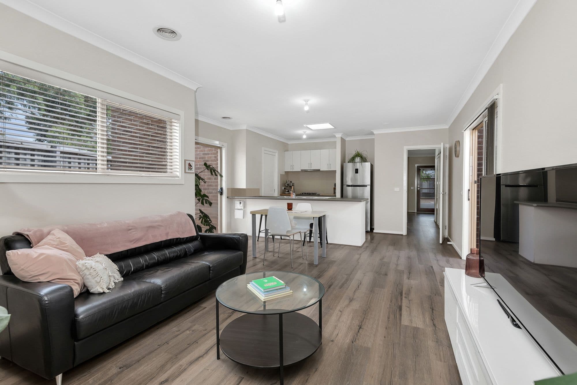 6 Bunya Place, Werribee VIC 3030, Werribee - Thumbnail 2