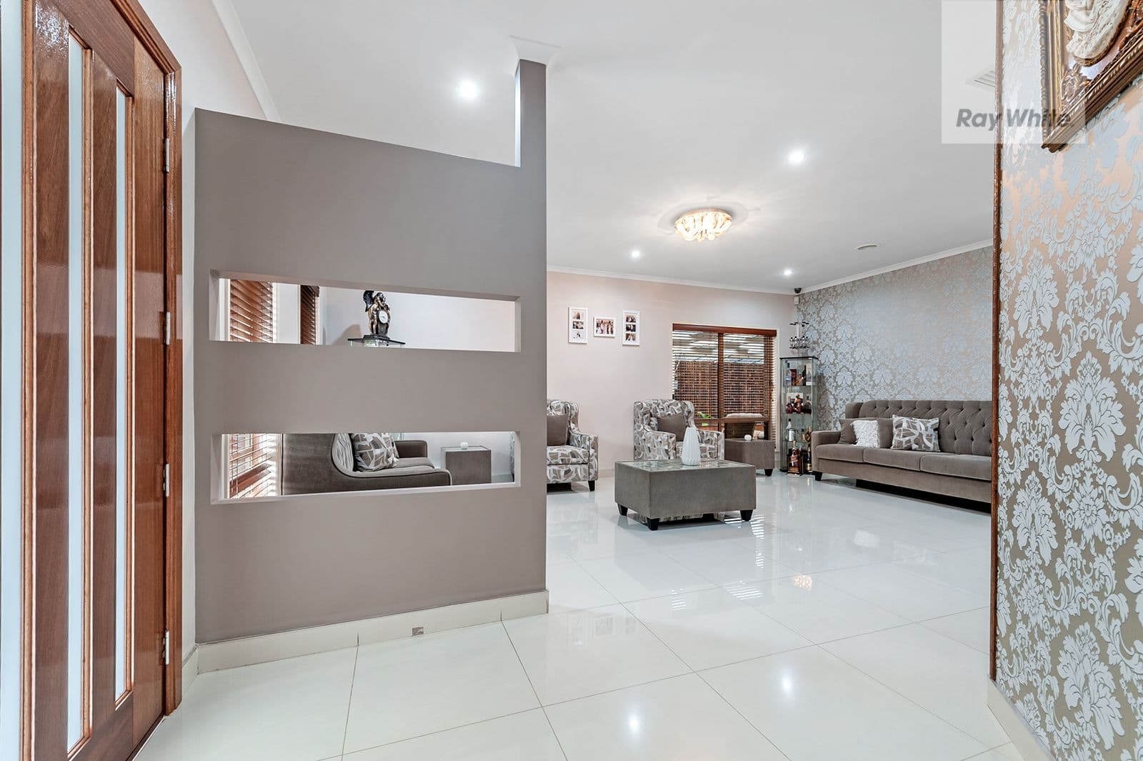 5 Northstead Way, Craigieburn VIC 3064, Craigieburn - Thumbnail 2