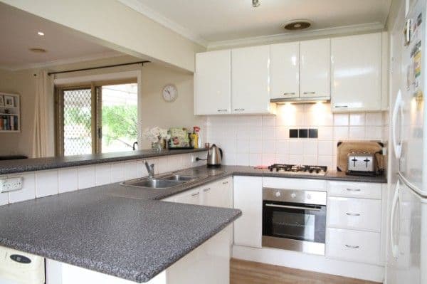 2 Marisa Court, CARRUM DOWNS VIC 3201, Carrum Downs - Thumbnail 3
