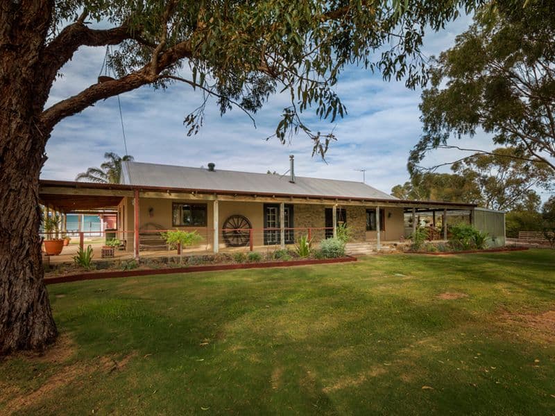 4 Ridgeway Close, Moresby WA 6530, Moresby - Thumbnail 4
