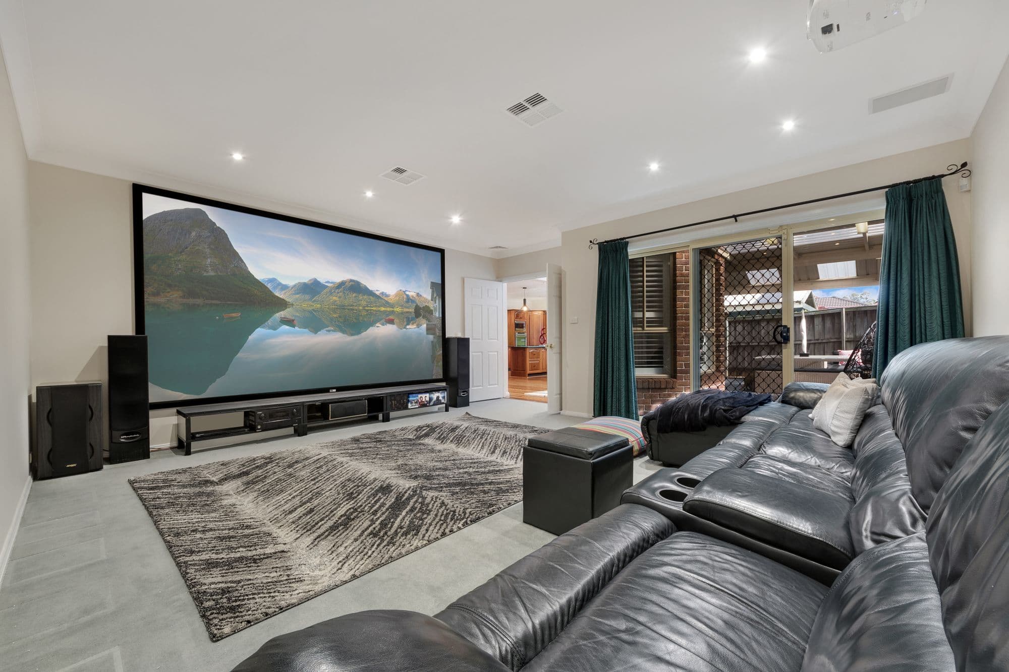 9 Brooks Bend, Mount Annan - Thumbnail 2