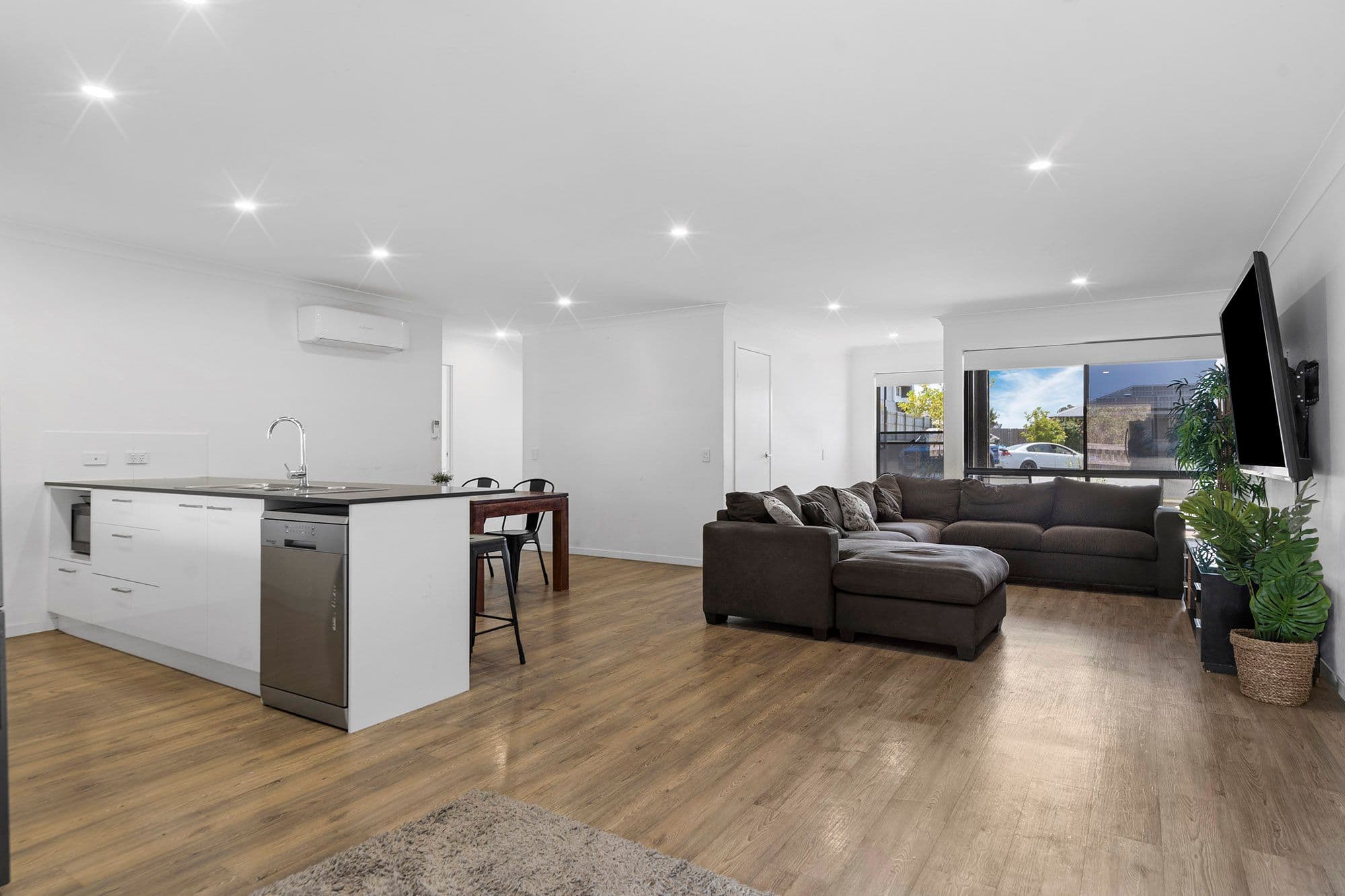 20 Salter Close, FLAGSTONE QLD 4280, Flagstone - Thumbnail 4