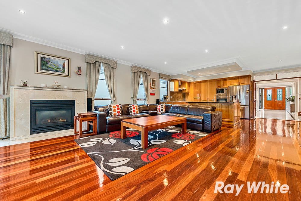 2 Golden View Court, Wheelers Hill VIC 3150, Wheelers Hill - Thumbnail 2