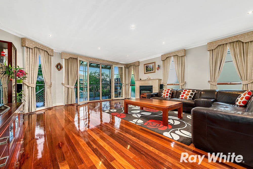 2 Golden View Court, Wheelers Hill VIC 3150, Wheelers Hill - Thumbnail 3