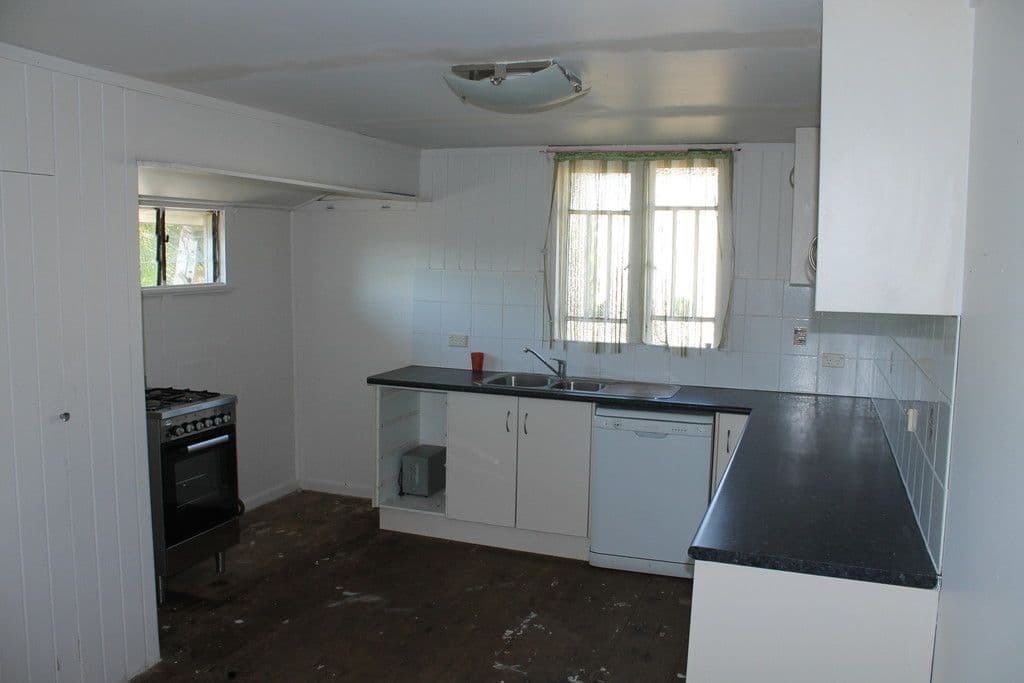 32 Agnes Street, Bundaberg North QLD 4670, Bundaberg North - Thumbnail 2