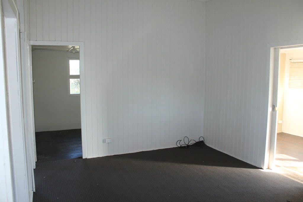 32 Agnes Street, Bundaberg North QLD 4670, Bundaberg North - Thumbnail 4