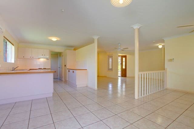 5/33 Bruce Road, WOODRIDGE, QLD, 4114, Woodridge - Thumbnail 2