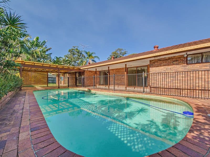 27 Evans Drive, BENOWA QLD 4217, Benowa - Thumbnail 2