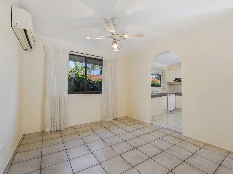 27 Evans Drive, BENOWA QLD 4217, Benowa - Thumbnail 7
