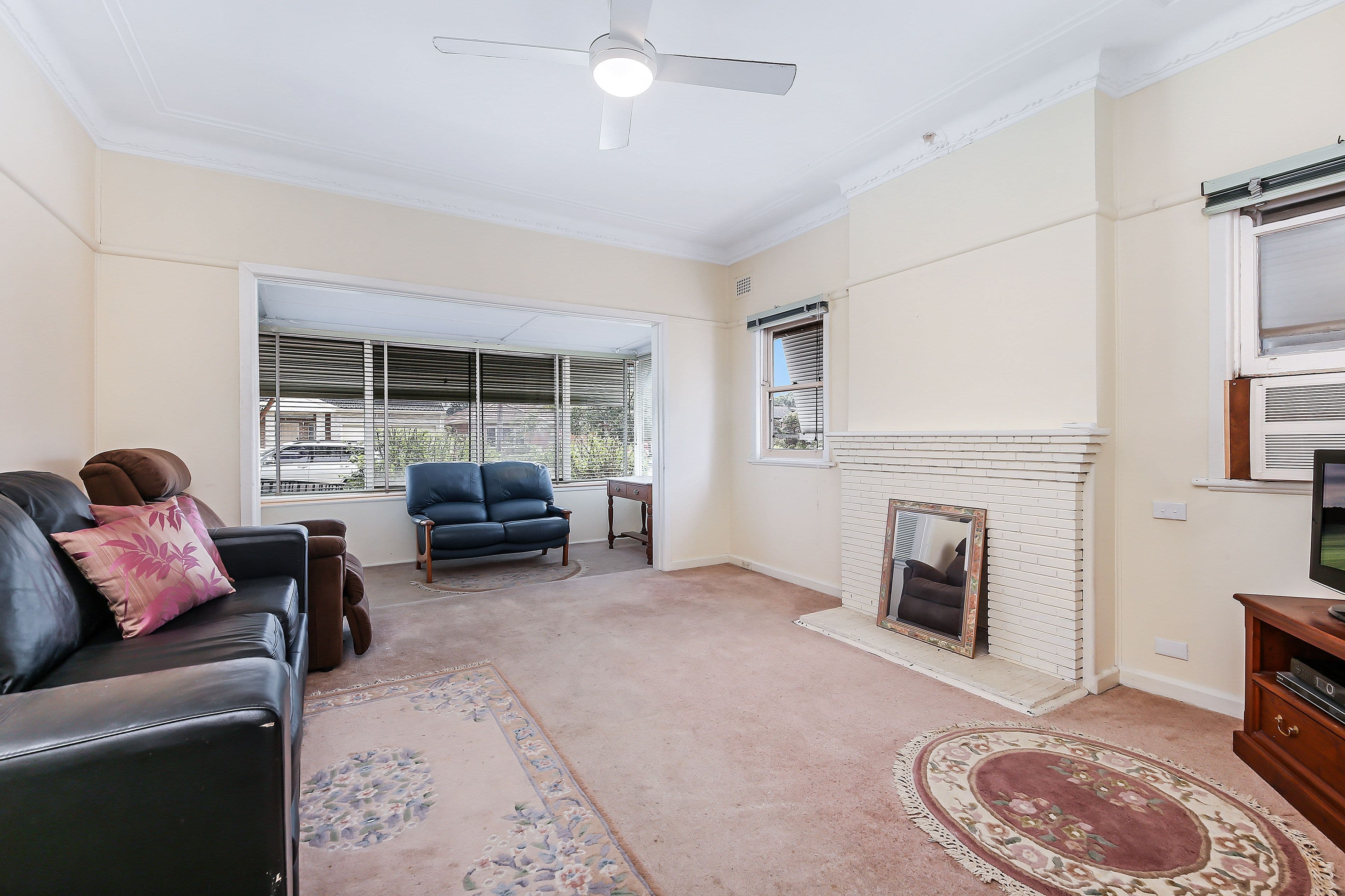 66 Cambridge Avenue, Bankstown - Thumbnail 2