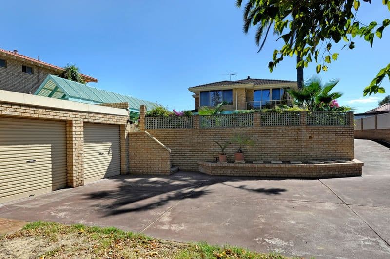 105 Penguin Road, SAFETY BAY WA 6169, Safety Bay - Thumbnail 3