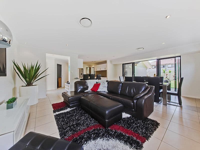 10 Blairgowrie Street, MACGREGOR QLD 4109, Macgregor - Thumbnail 2