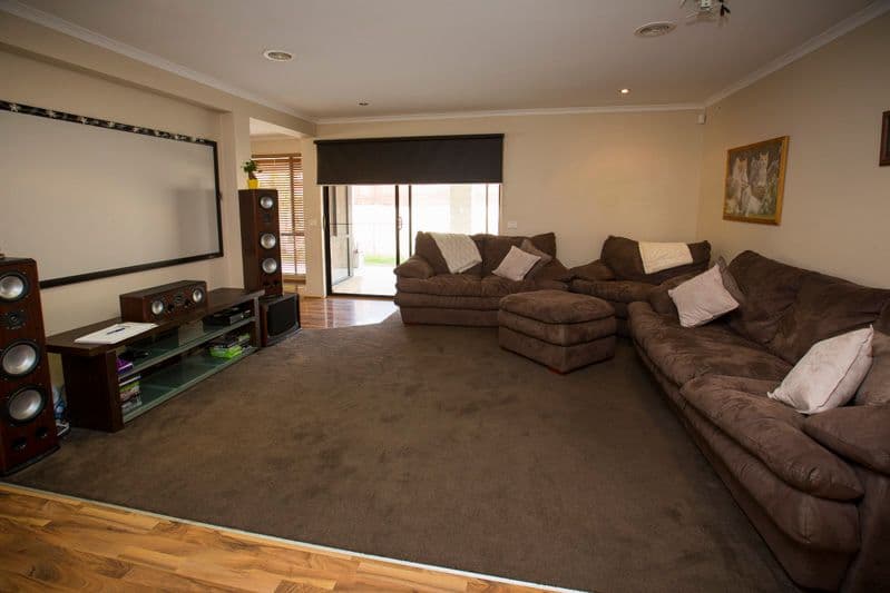 9 Paperbark Drive, PAKENHAM VIC 3810, Pakenham - Thumbnail 4