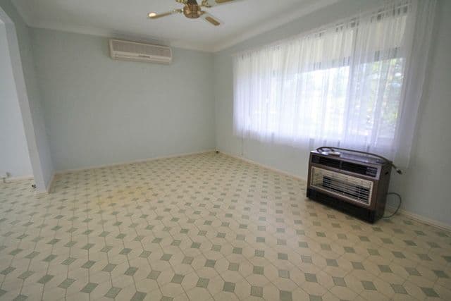 52 Ballantrae Drive, St Andrews NSW 2566, St Andrews - Thumbnail 3