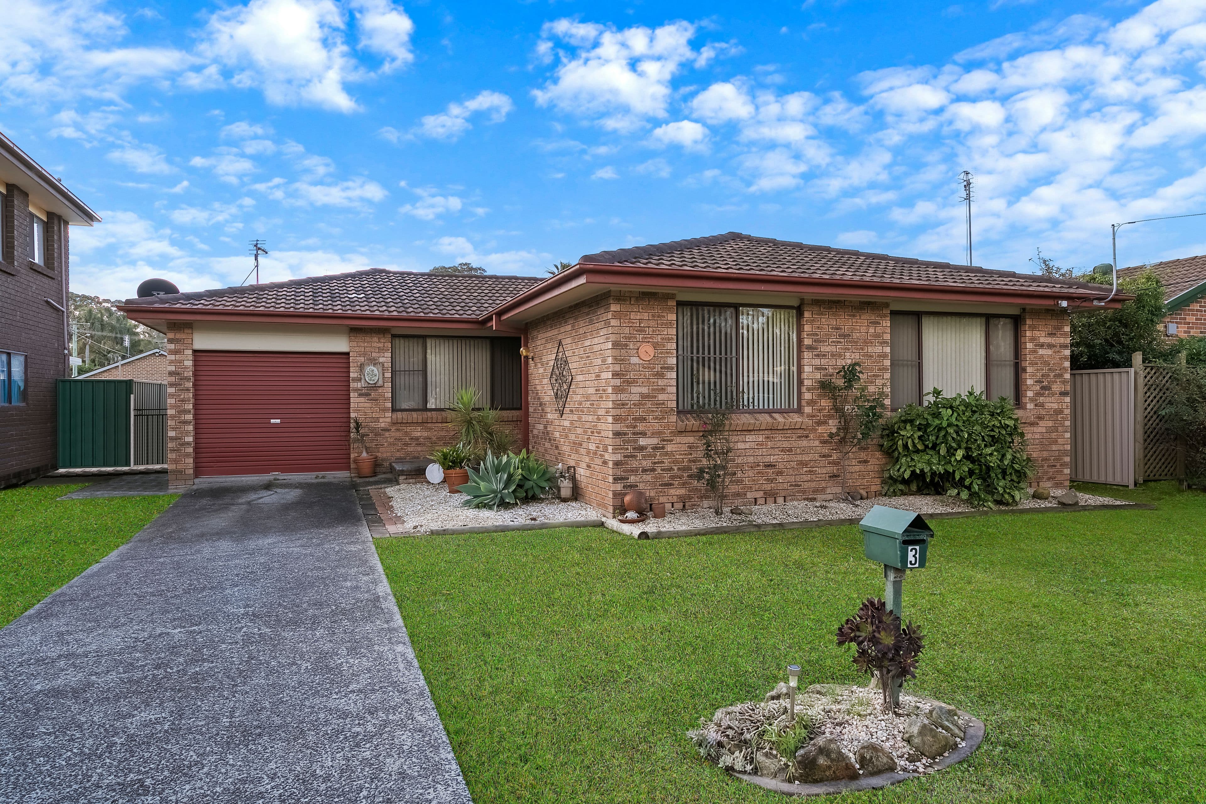 3 Seawind Terrace, Berkeley Vale - Image 1
