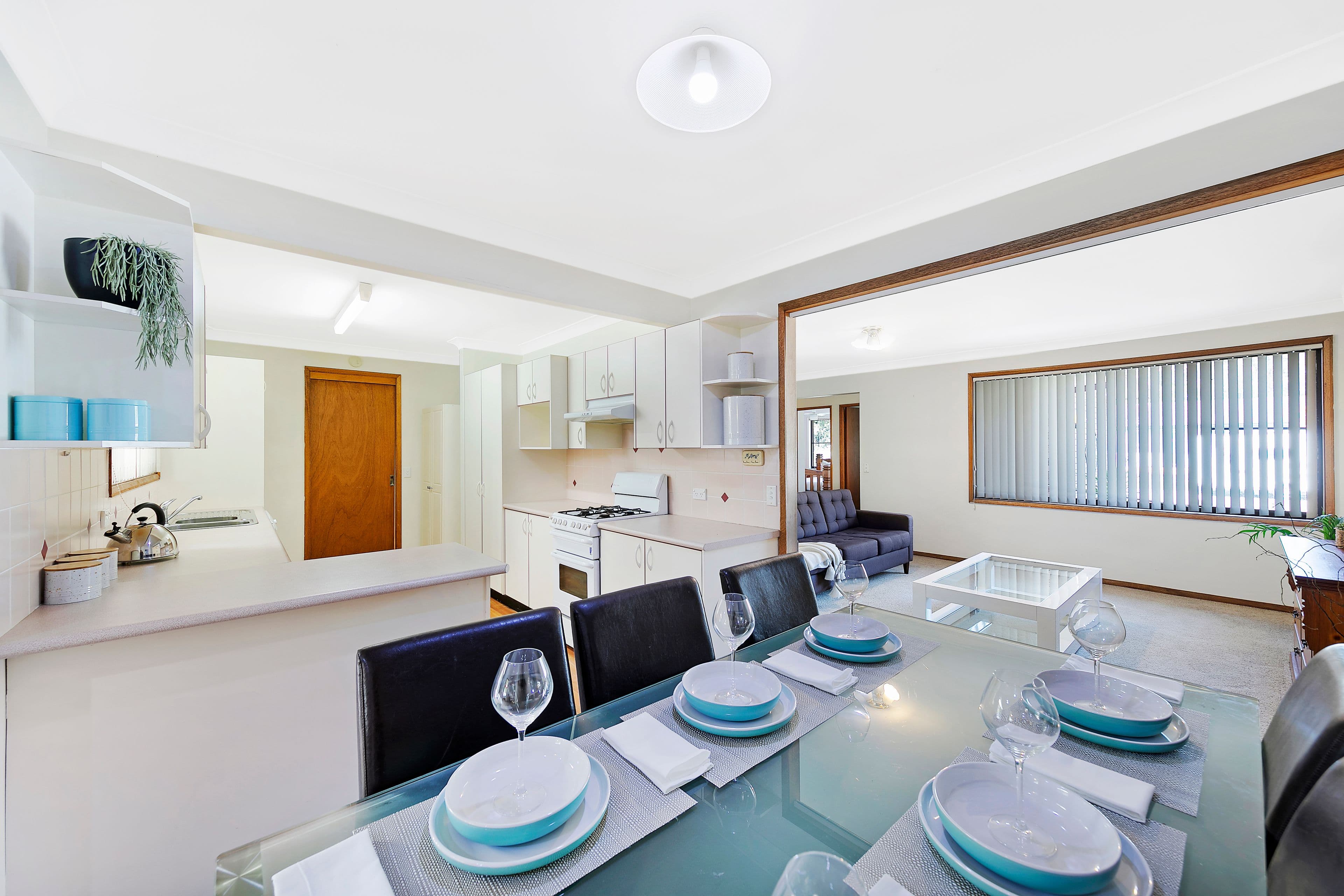 3 Seawind Terrace, Berkeley Vale - Thumbnail 2