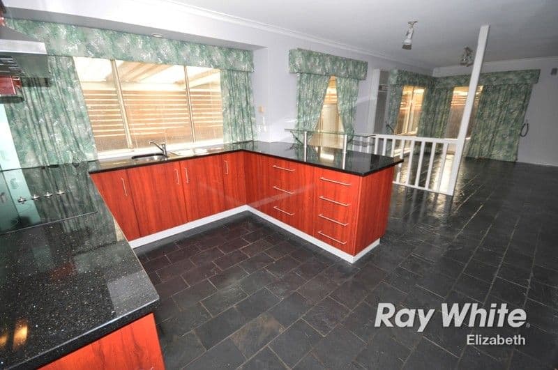 28 Holyoake Court, HILLBANK SA 5112, Hillbank - Thumbnail 6