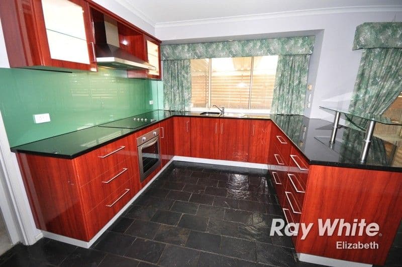 28 Holyoake Court, HILLBANK SA 5112, Hillbank - Thumbnail 7