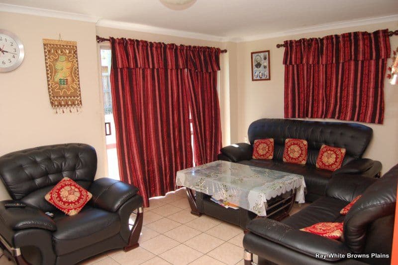 26 Glendale Crescent, BROWNS PLAINS QLD 4118, Browns Plains - Thumbnail 2
