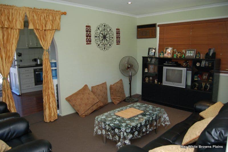 26 Glendale Crescent, BROWNS PLAINS QLD 4118, Browns Plains - Thumbnail 3