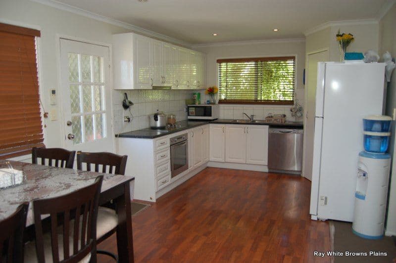 26 Glendale Crescent, BROWNS PLAINS QLD 4118, Browns Plains - Thumbnail 4