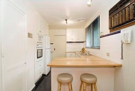 71  Birchfield Crescent, WANTIRNA VIC 3152, Wantirna - Thumbnail 4