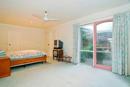 71  Birchfield Crescent, WANTIRNA VIC 3152, Wantirna - Thumbnail 6