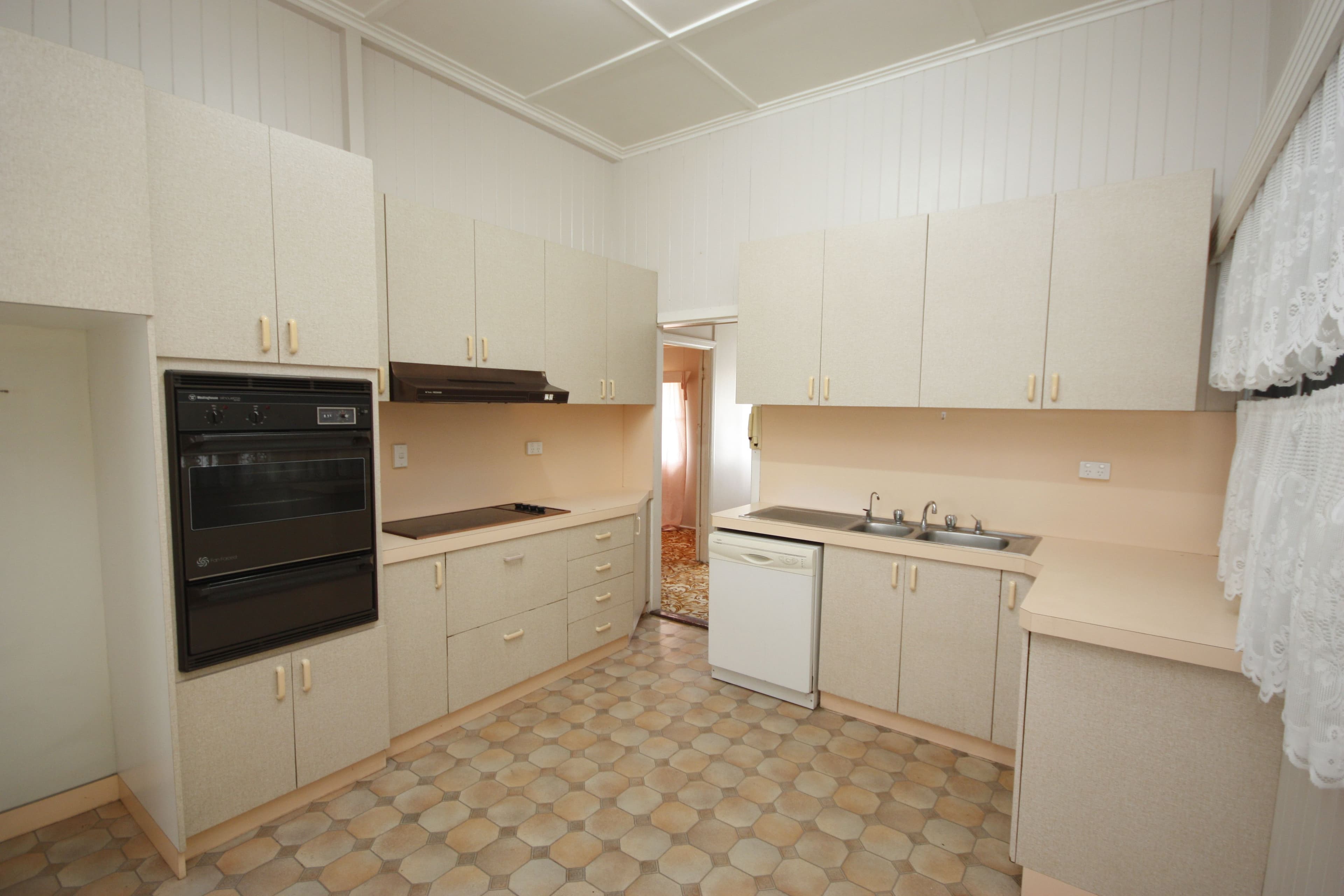 1 Parker Street, Ayr QLD 4807, Ayr - Thumbnail 2