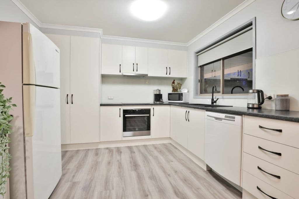 3 Greenvale Parade, Mildura VIC 3500, Mildura - Thumbnail 3