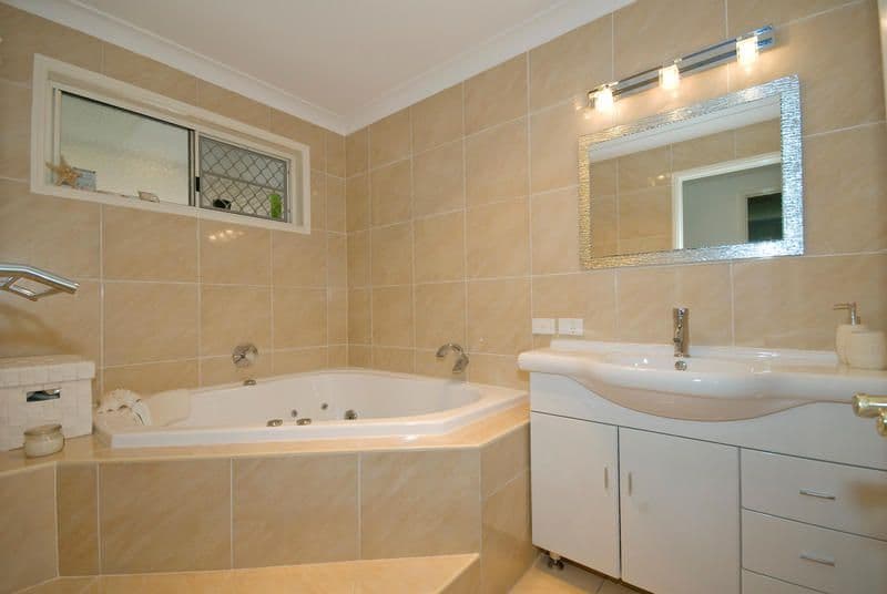 60 Candytuft Place, CALAMVALE QLD 4116, Calamvale - Thumbnail 8