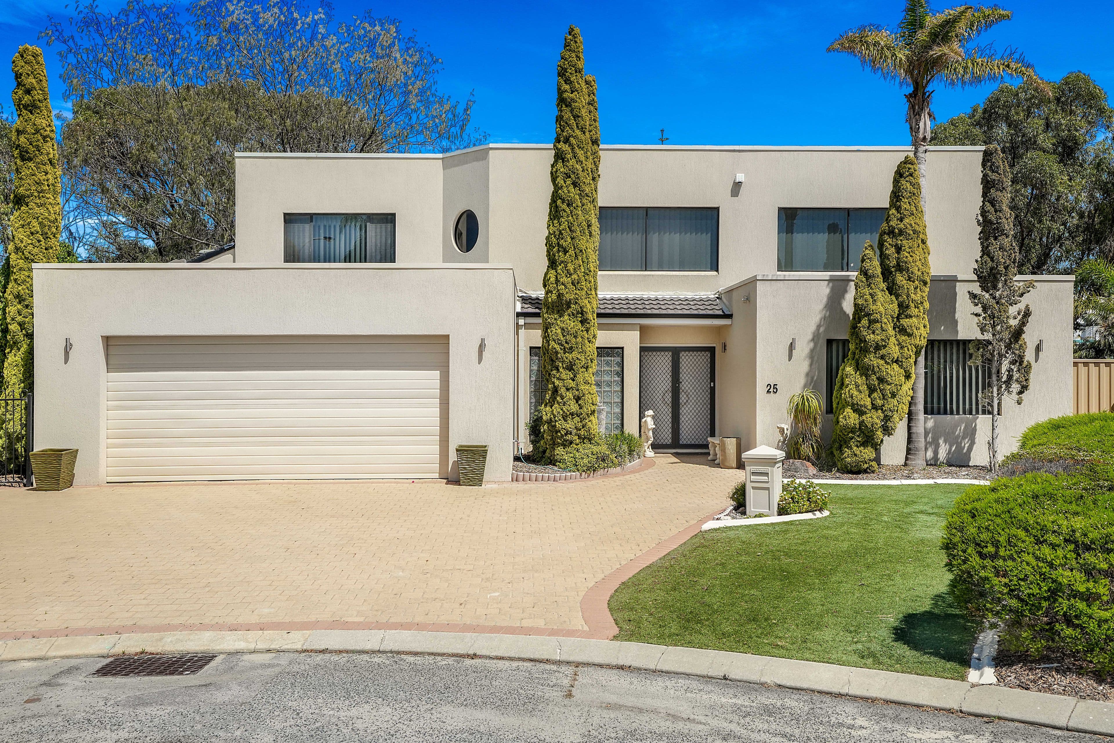 25 Narrabeen Place, Kallaroo WA 6025, Kallaroo - Image 1
