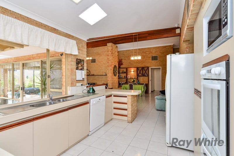 7 Gairdner Drive, KARDINYA WA 6163, Kardinya - Thumbnail 2