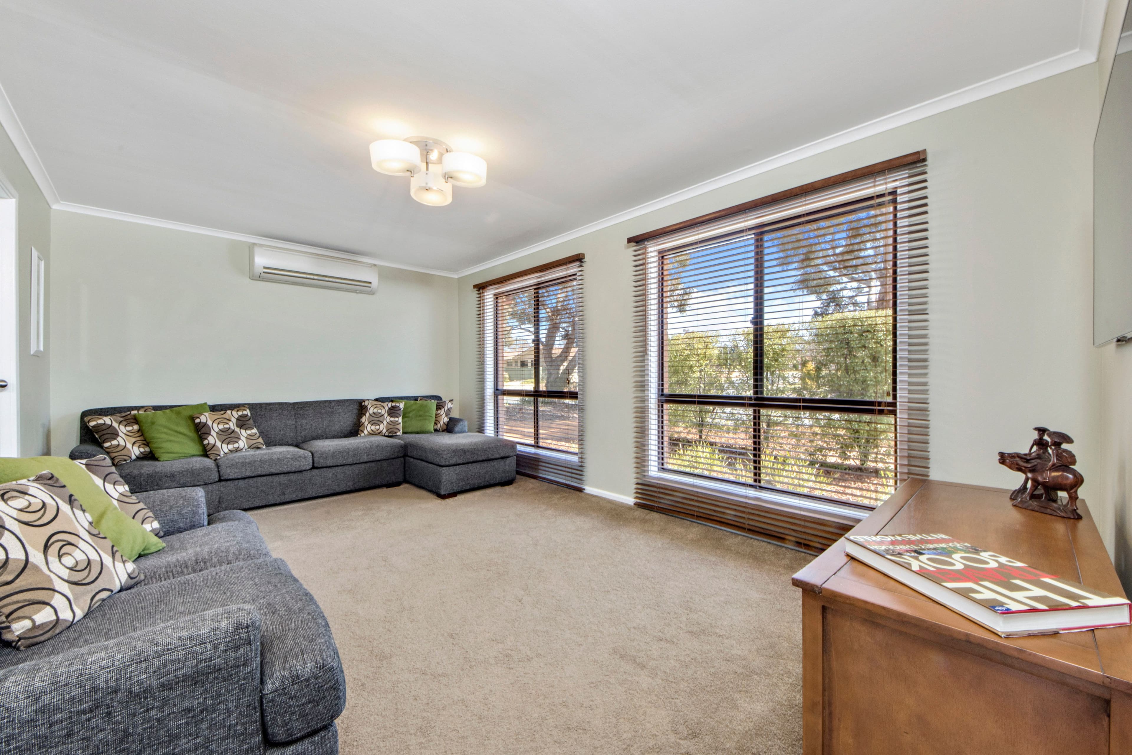 103 Ratcliffe Crescent, Florey ACT 2615, Florey - Thumbnail 3