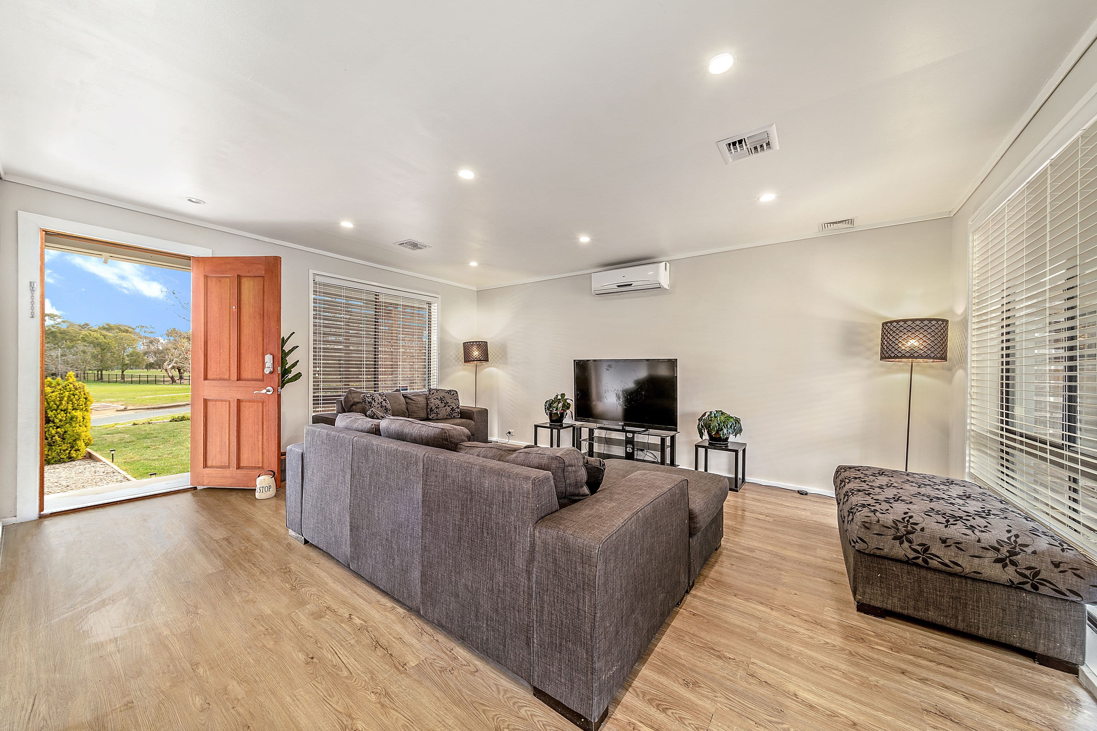 14 Leycester Place, Charnwood ACT 2615, Charnwood - Thumbnail 5